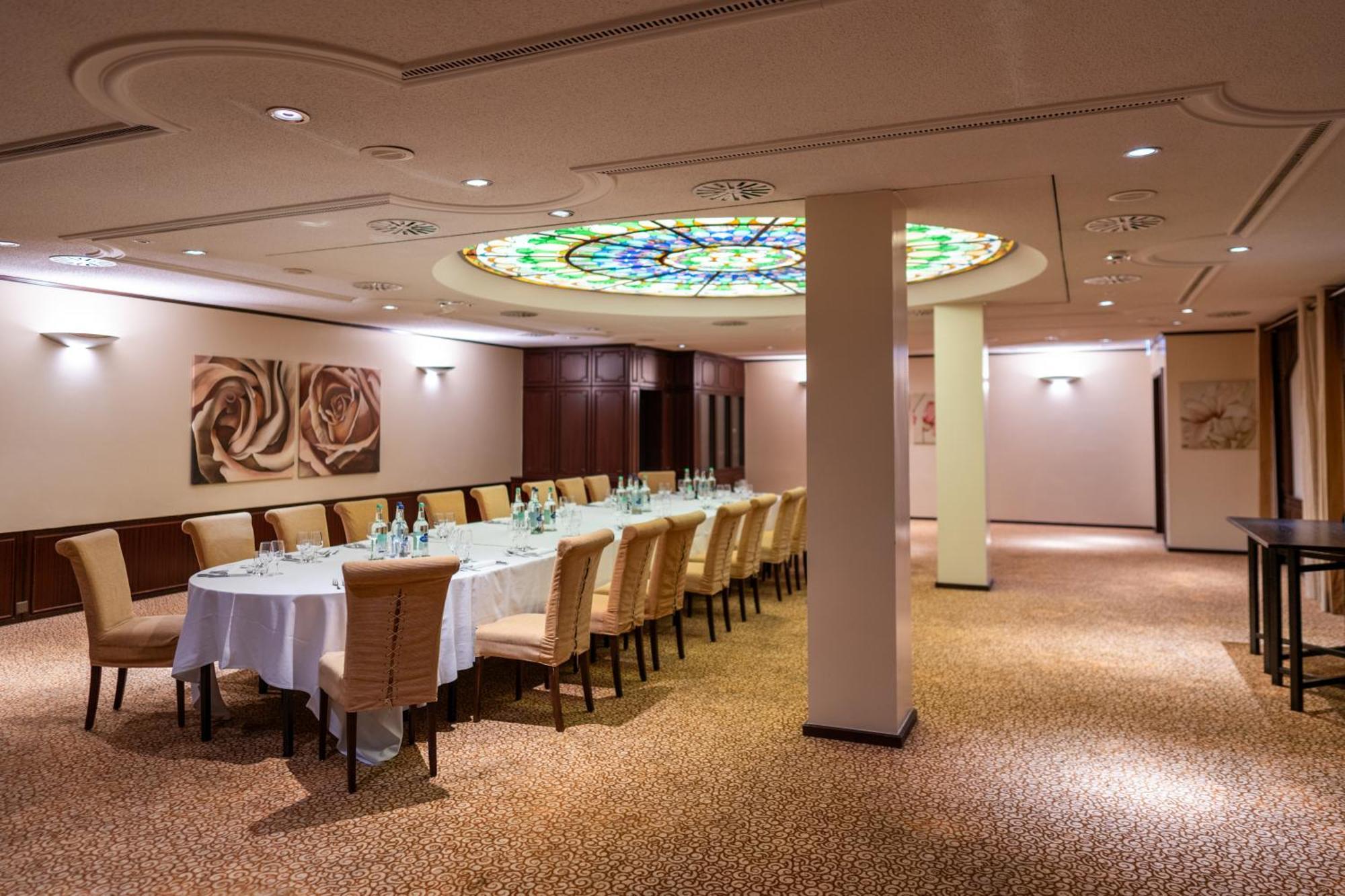 Moevenpick Hotel Geneva Meyrin Εξωτερικό φωτογραφία