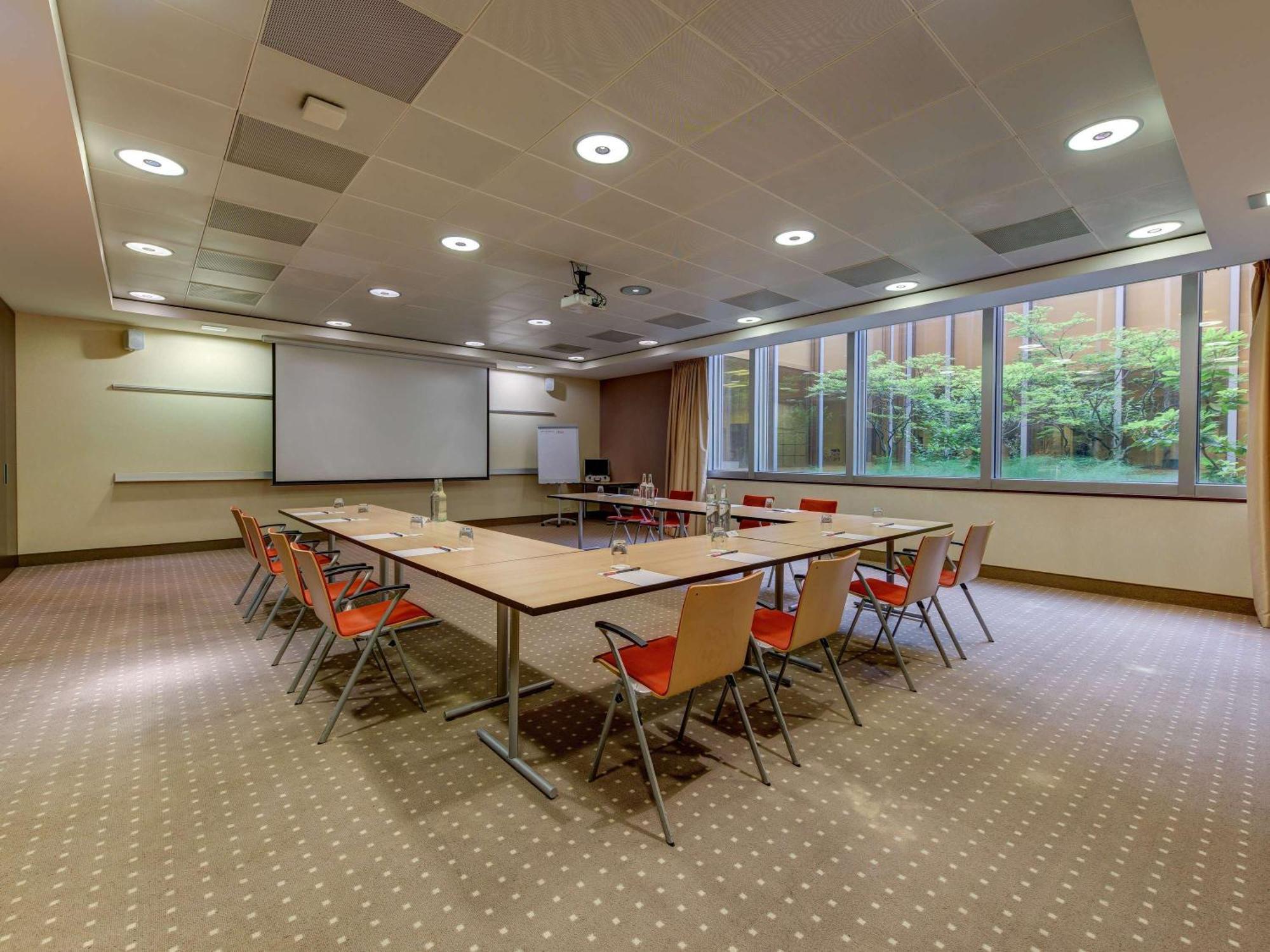 Moevenpick Hotel Geneva Meyrin Εξωτερικό φωτογραφία